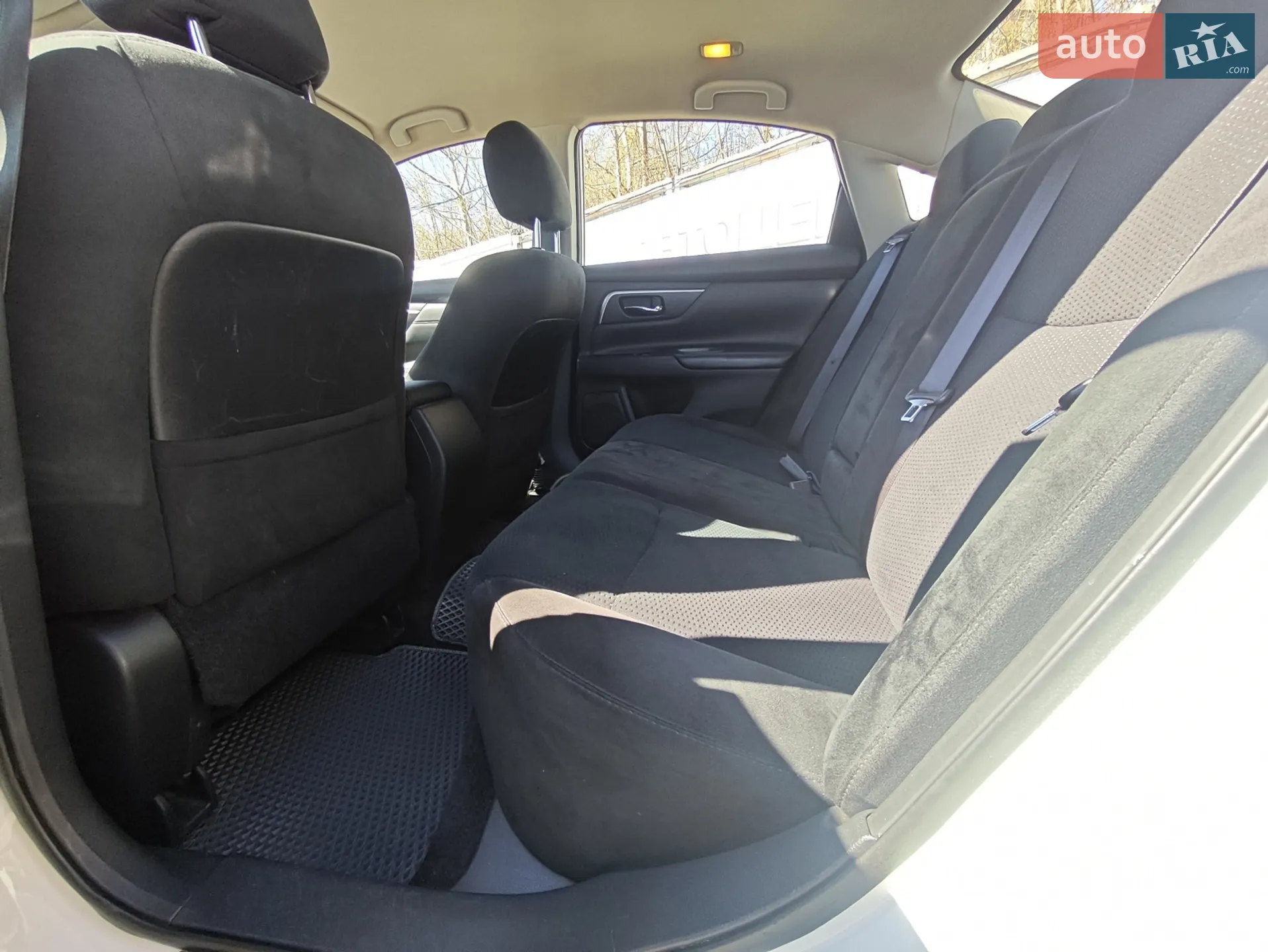 2015 Nissan Altima - мініатюра 14