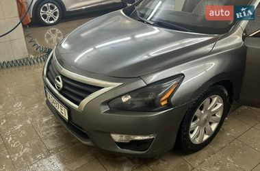 Седан Nissan Altima 2015 в Києві