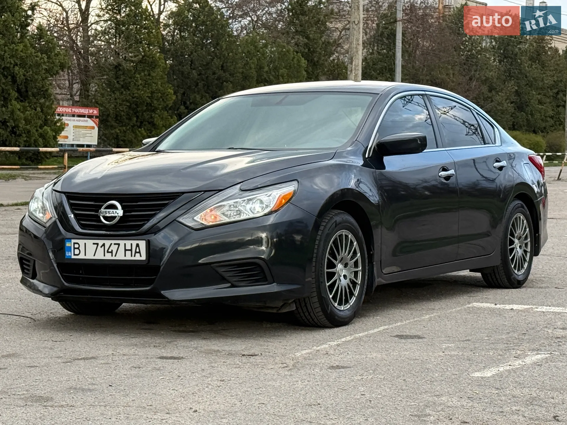 2017 Nissan Altima - мініатюра 2