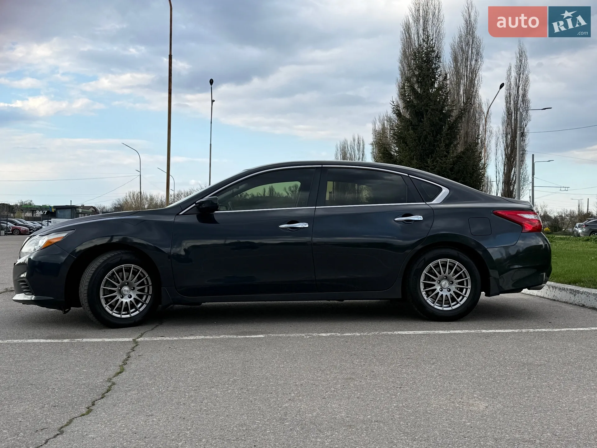 2017 Nissan Altima - мініатюра 21