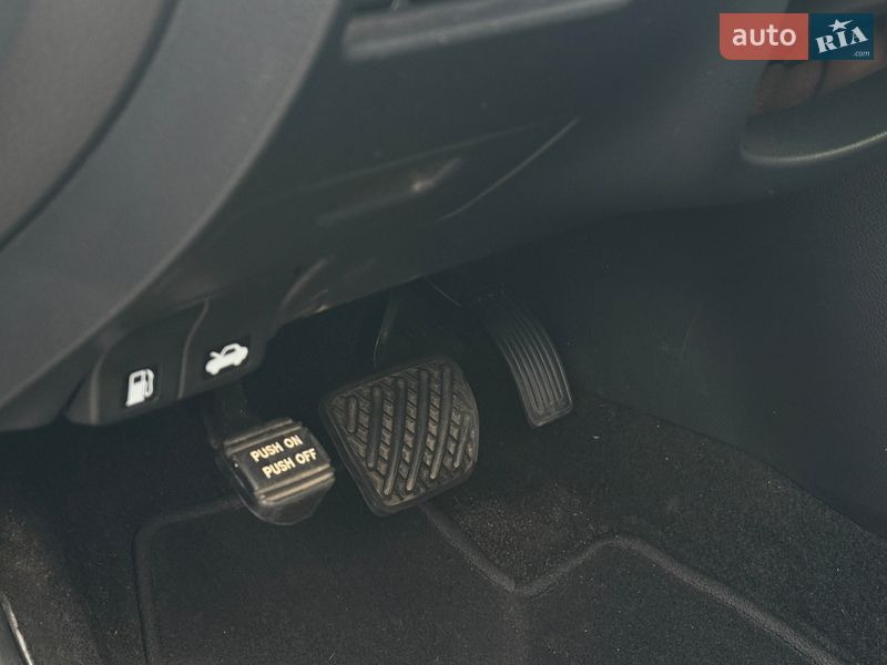 Седан Nissan Altima 2017 в Кременчуге