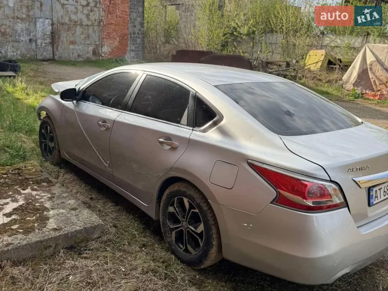 Nissan Altima 2015