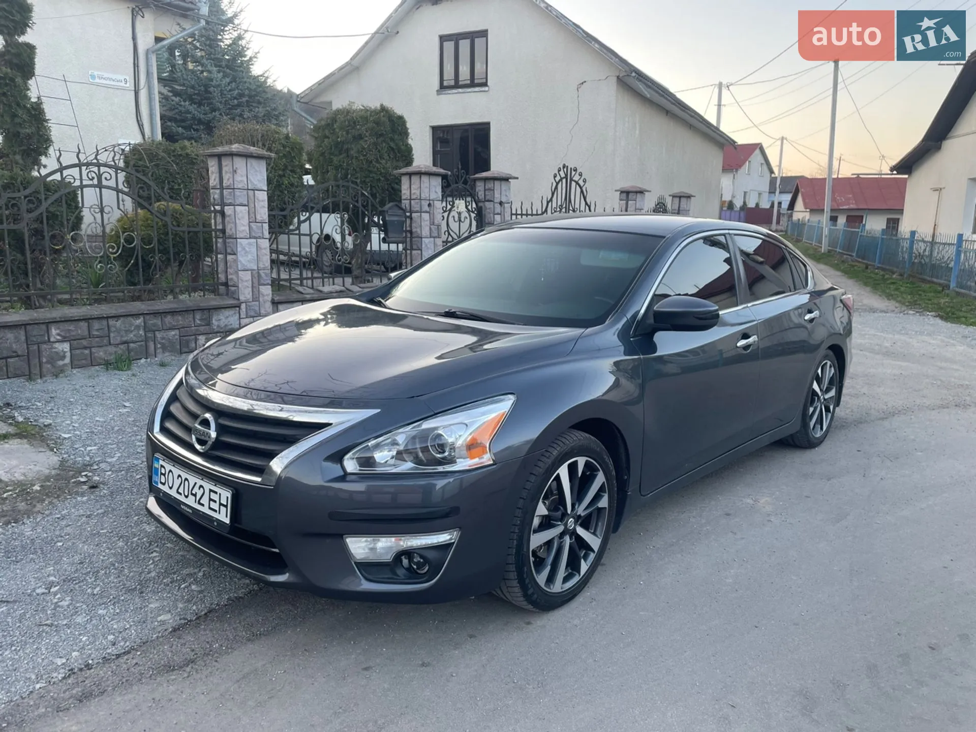 2013 Nissan Altima - мініатюра 2
