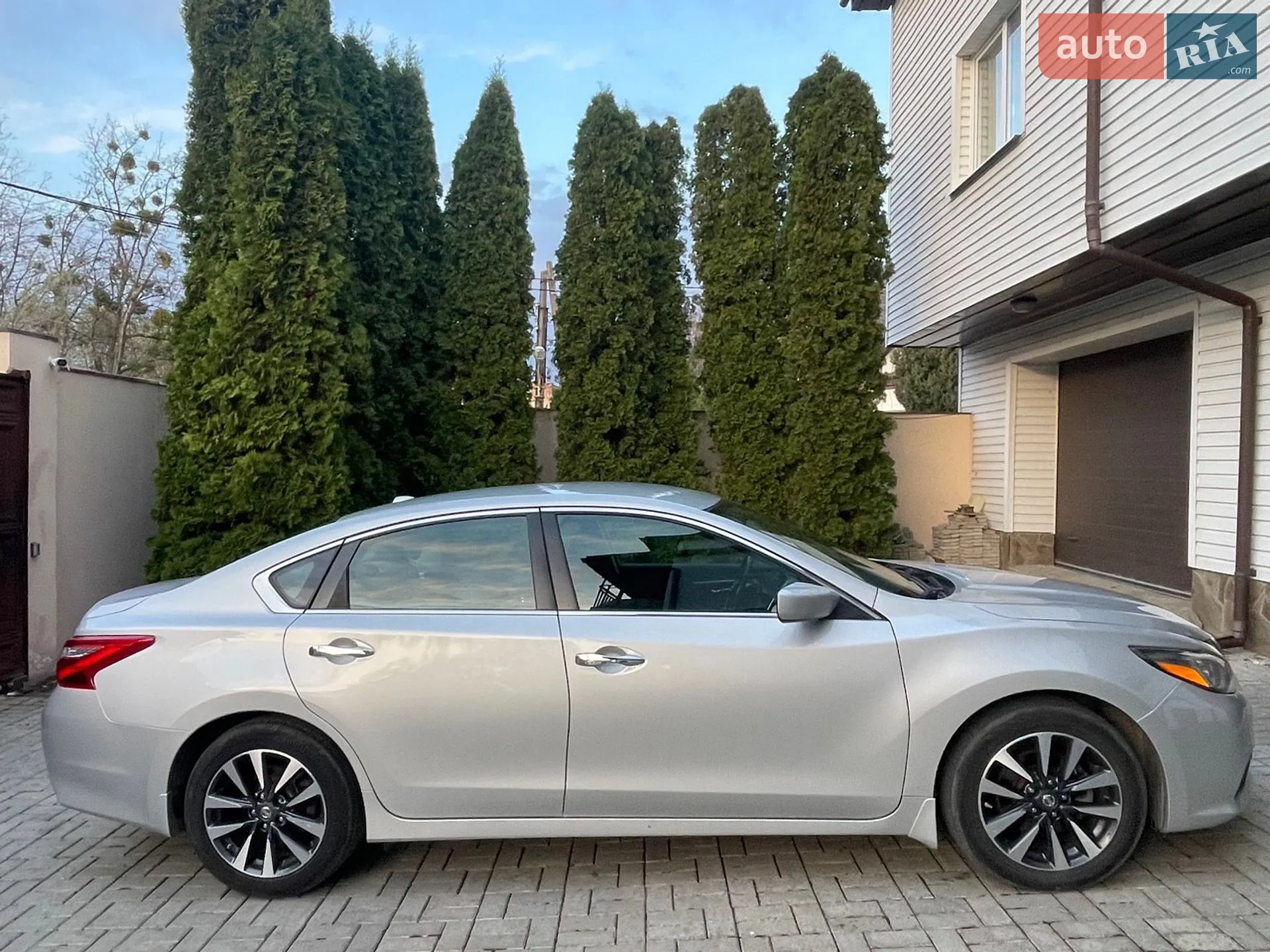 2017 Nissan Altima - мініатюра 26