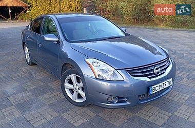Седан Nissan Altima 2010 в Судовій Вишні