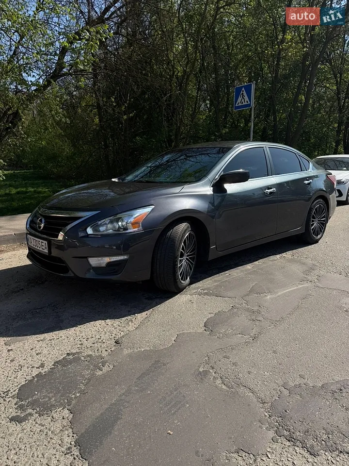 2013 Nissan Altima - мініатюра 10