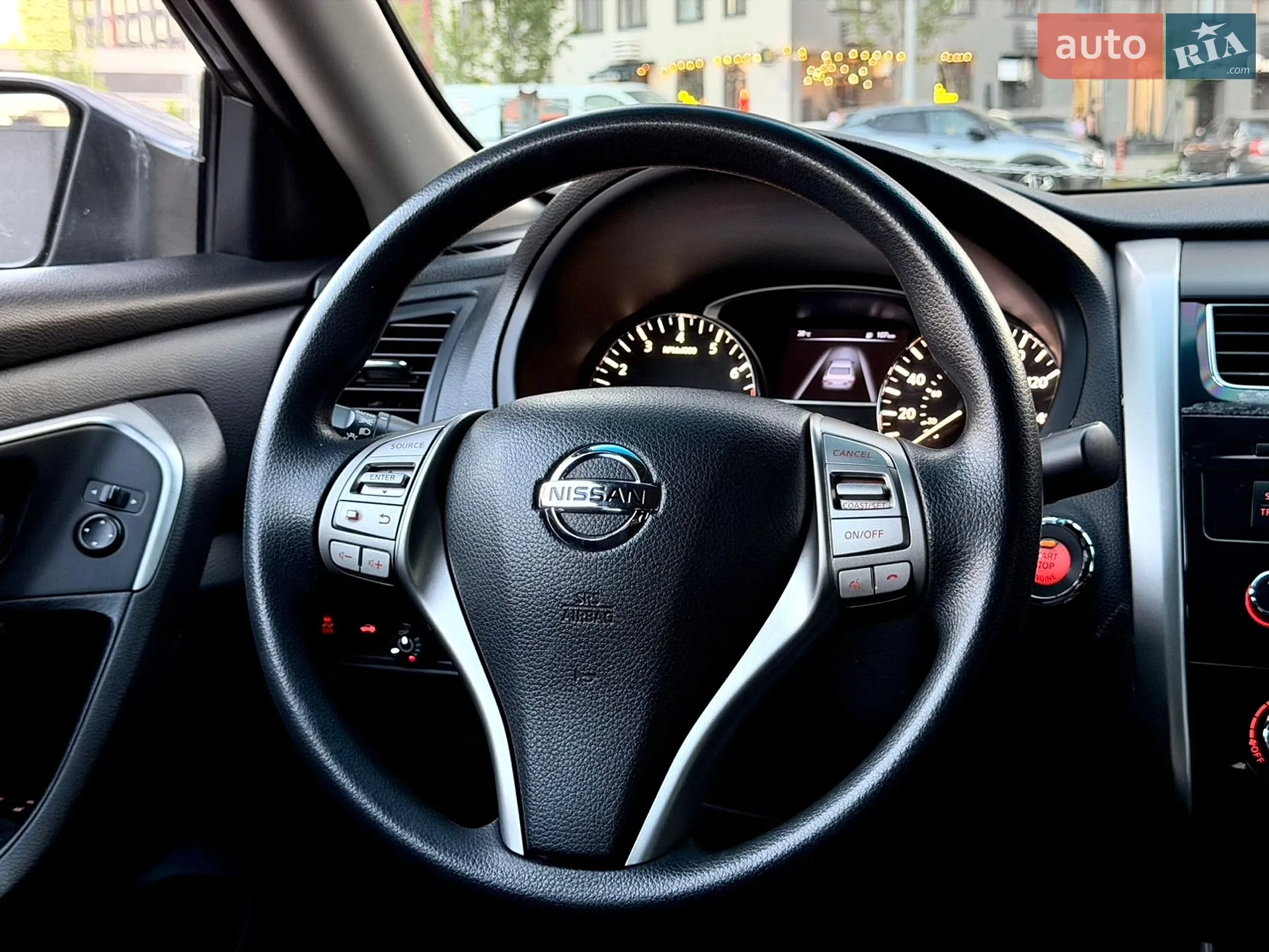 2015 Nissan Altima - мініатюра 40