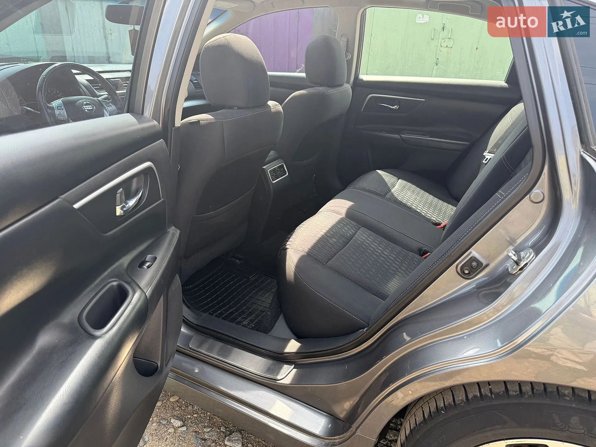 2016 Nissan Altima - мініатюра 18