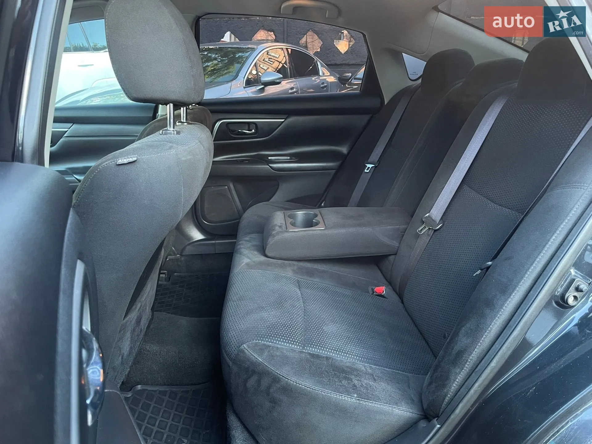 2015 Nissan Altima - мініатюра 9