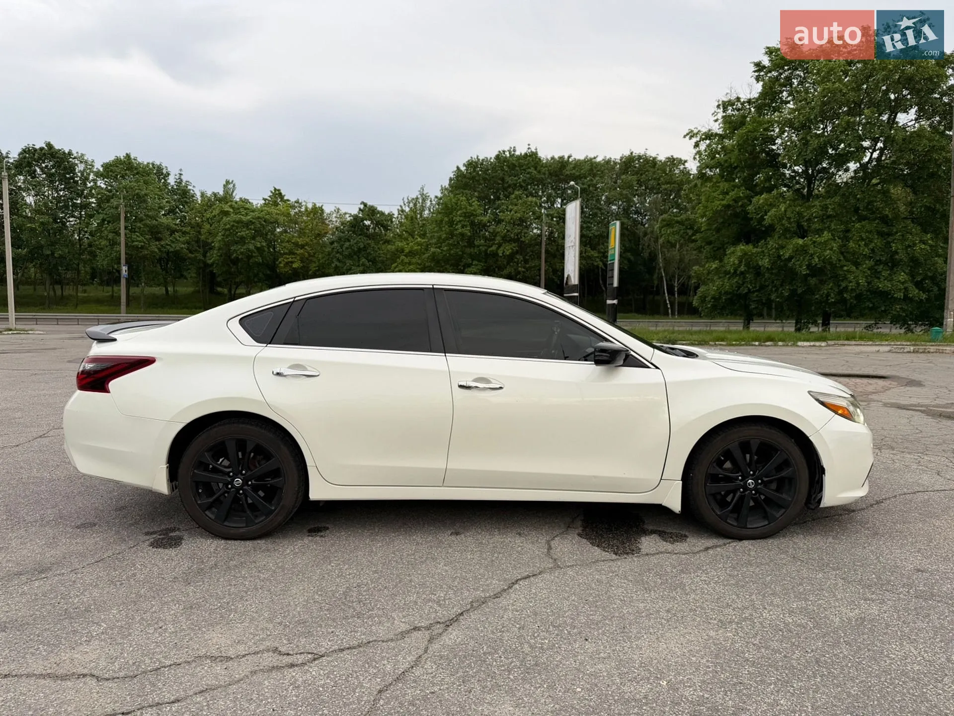 2017 Nissan Altima - мініатюра 16