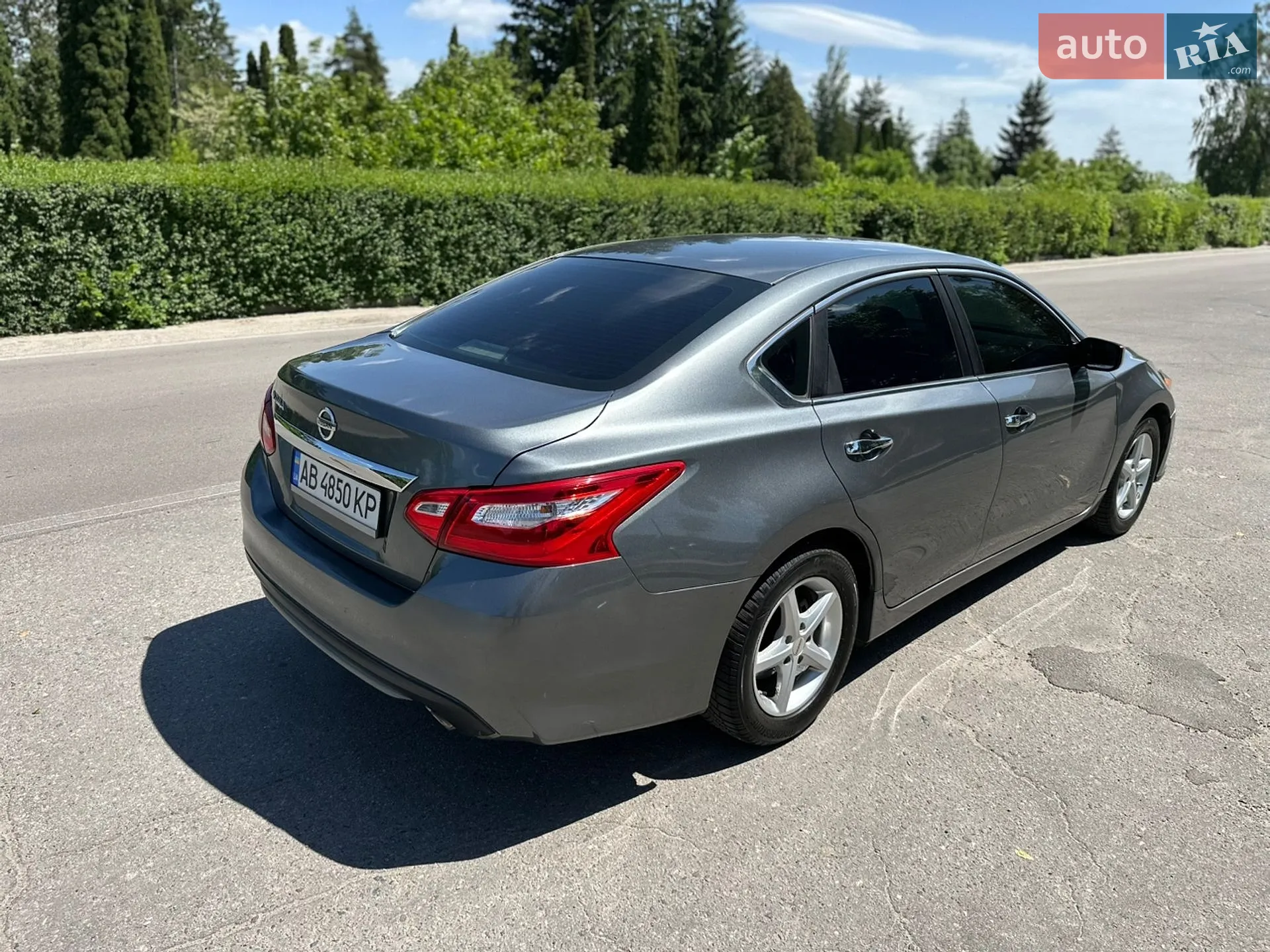 2017 Nissan Altima - мініатюра 16