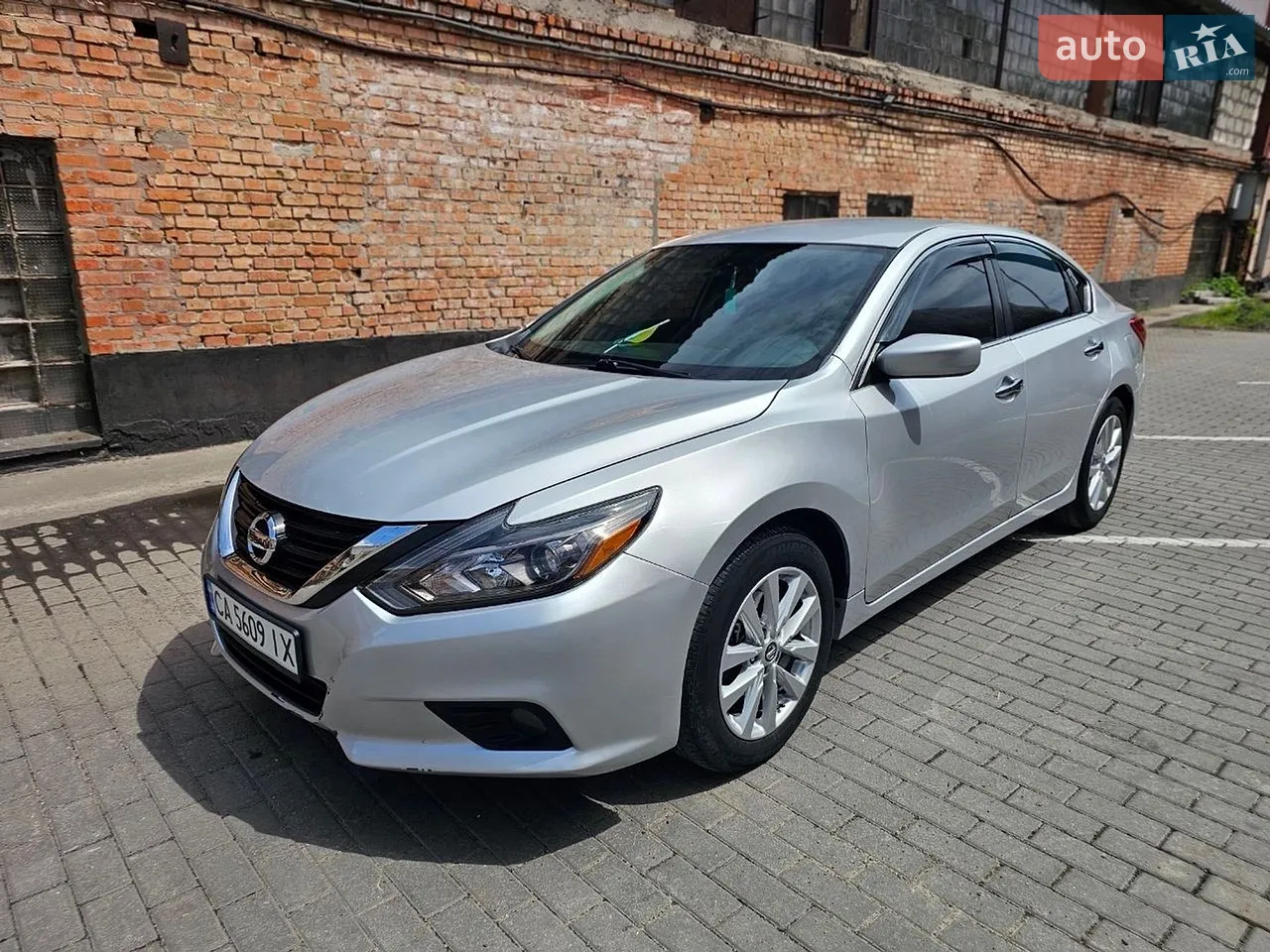 2015 Nissan Altima - мініатюра 12