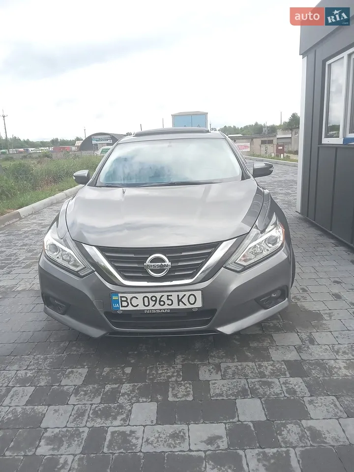 2017 Nissan Altima - мініатюра 12