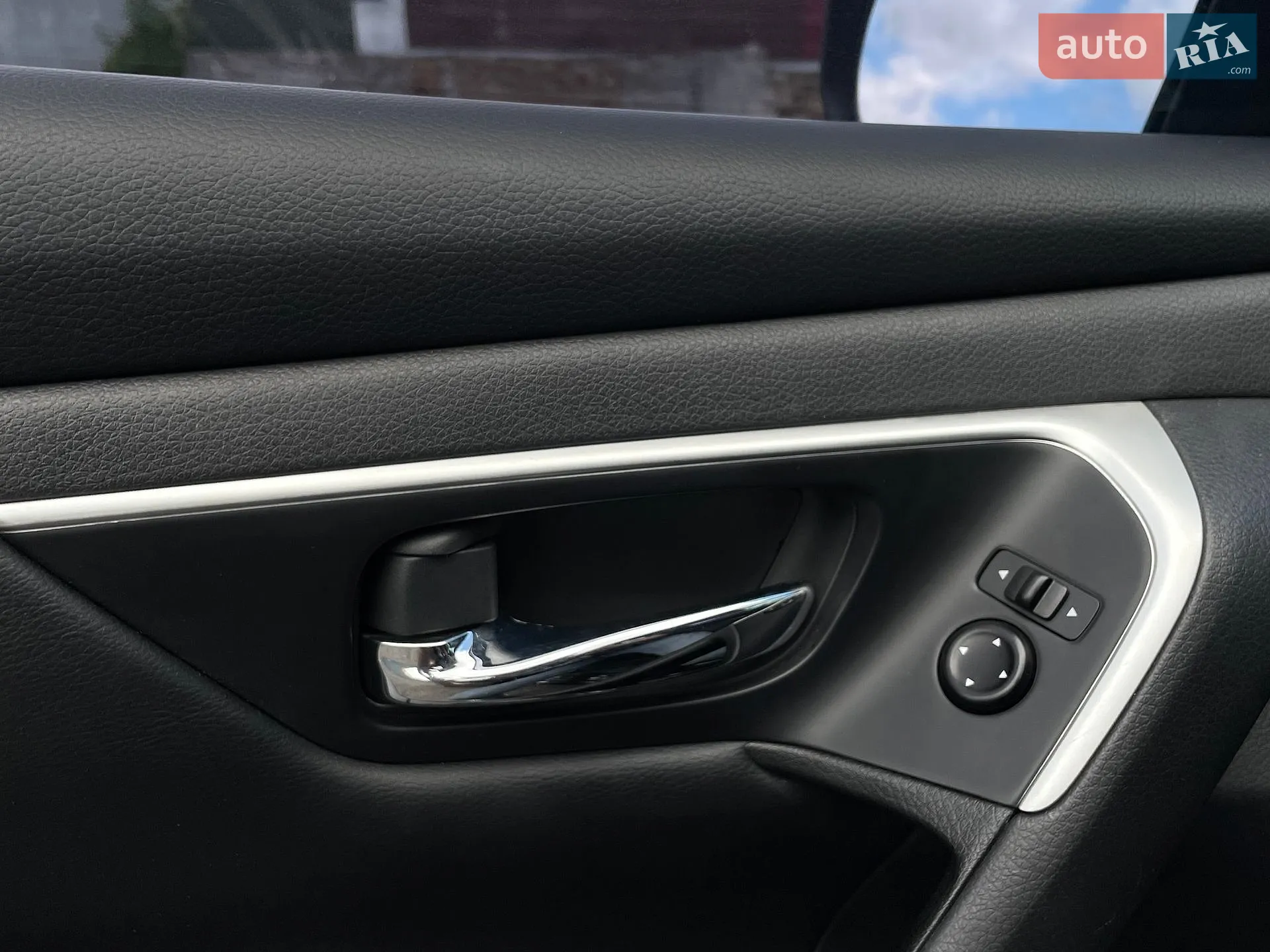 2016 Nissan Altima - мініатюра 51