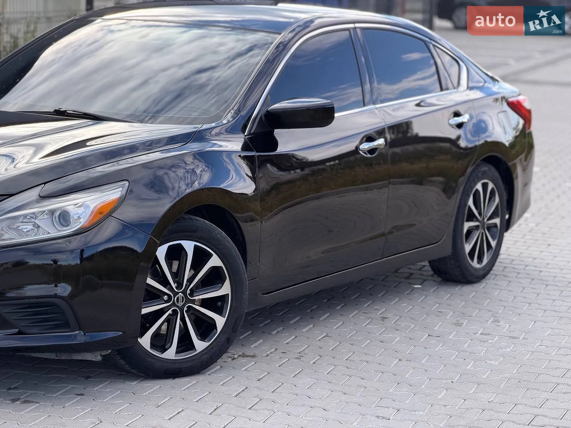2016 Nissan Altima - мініатюра 7