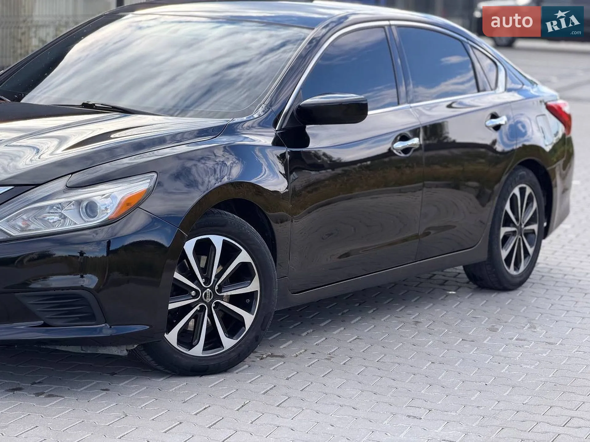 2016 Nissan Altima - мініатюра 18