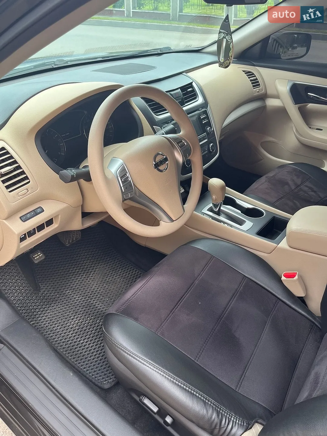 2016 Nissan Altima - мініатюра 5