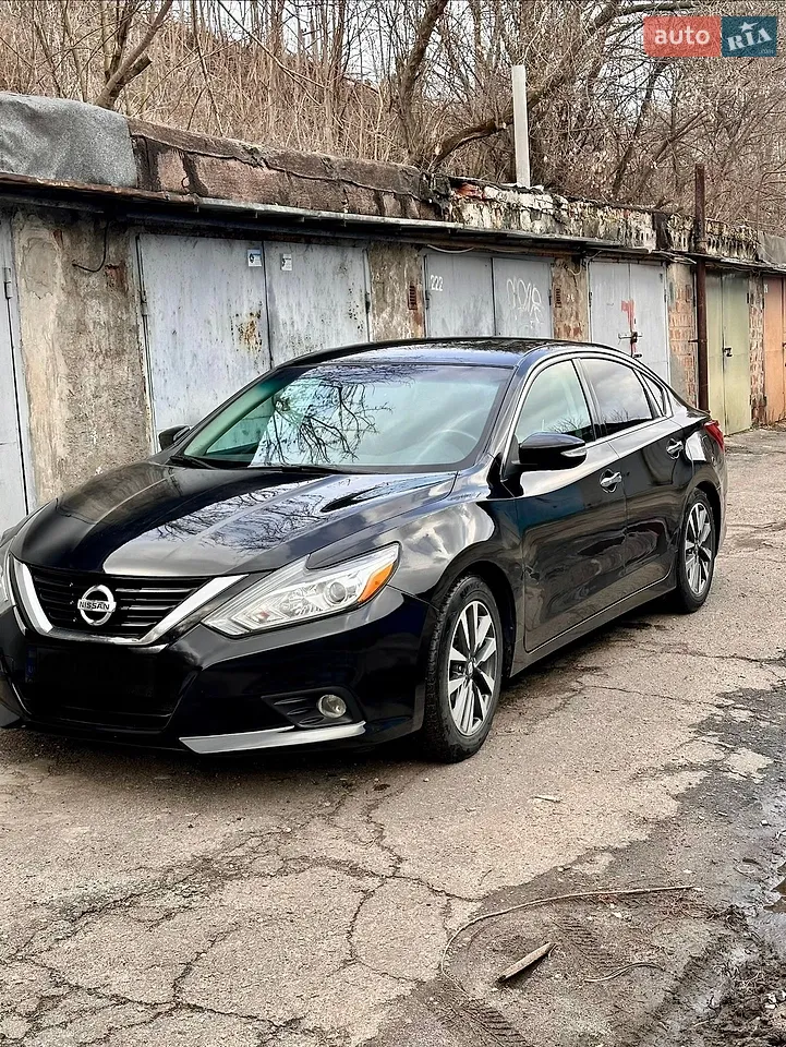 2016 Nissan Altima - мініатюра 12