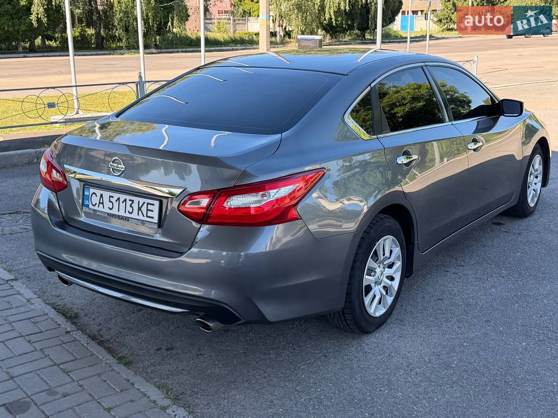 2016 Nissan Altima - мініатюра 4