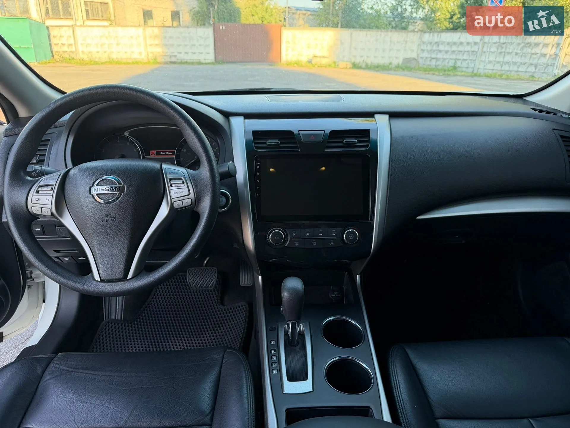 2015 Nissan Altima - мініатюра 18
