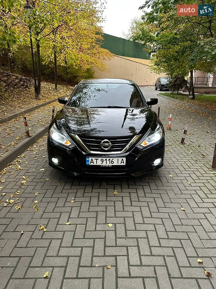 2017 Nissan Altima - мініатюра 4