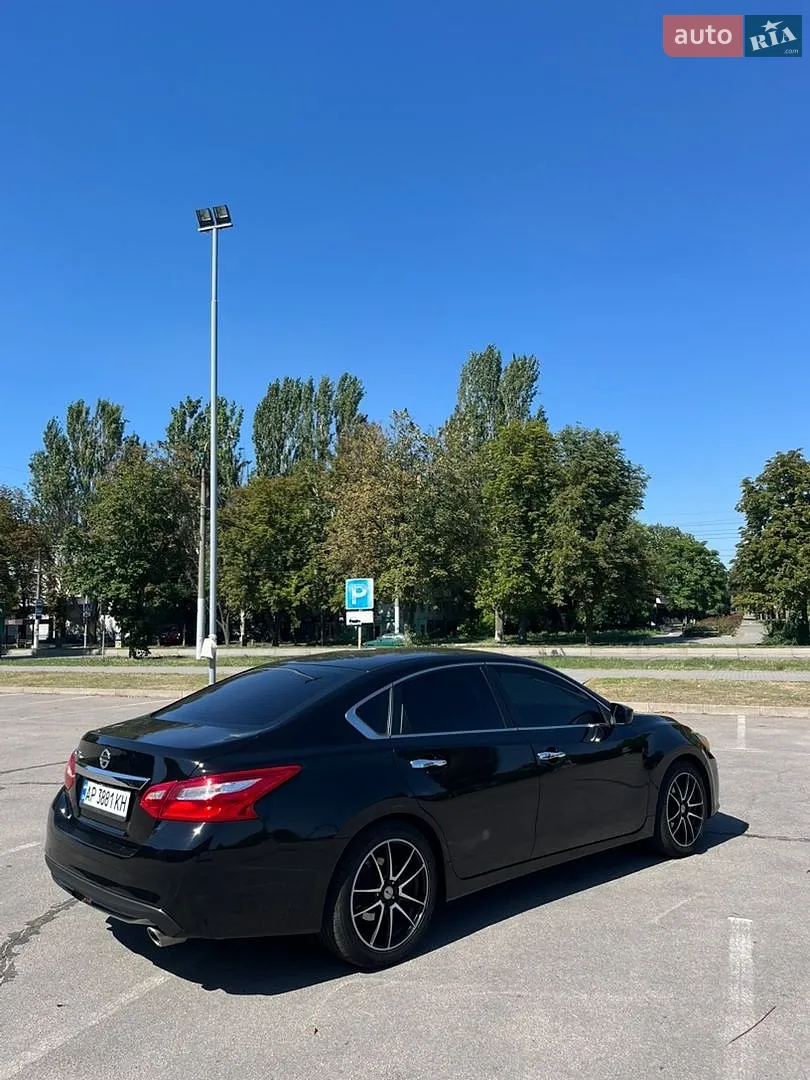 2015 Nissan Altima - мініатюра 5