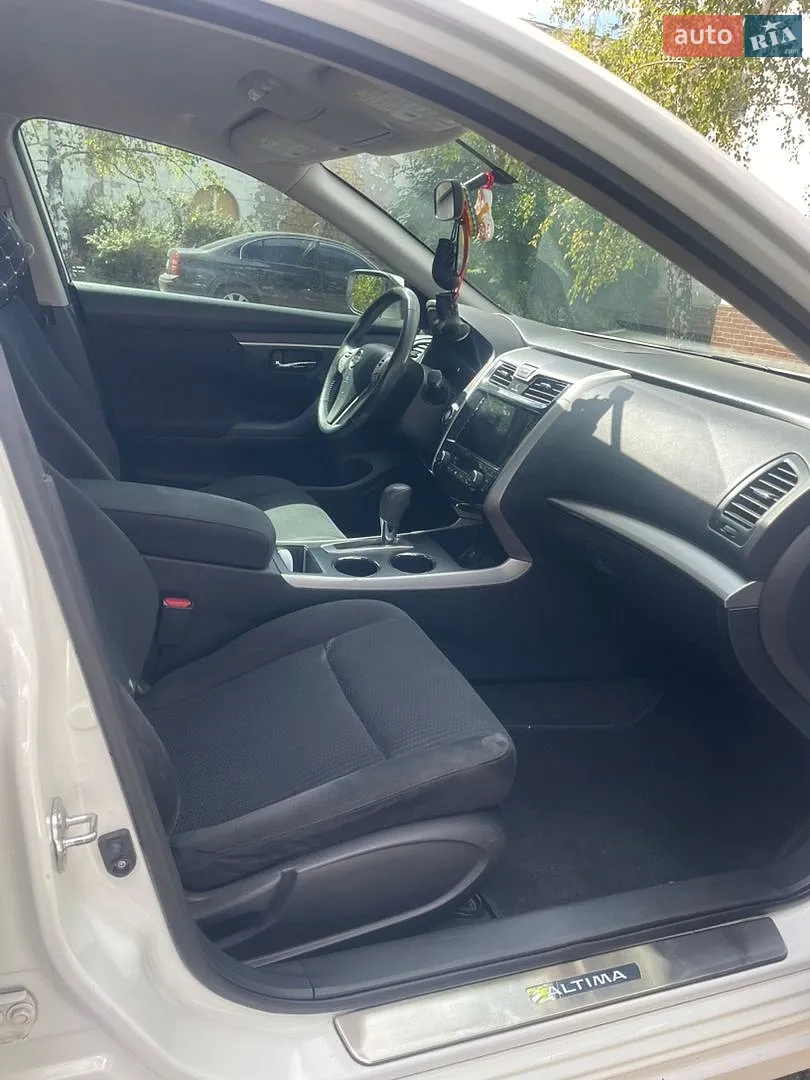 2014 Nissan Altima - мініатюра 6
