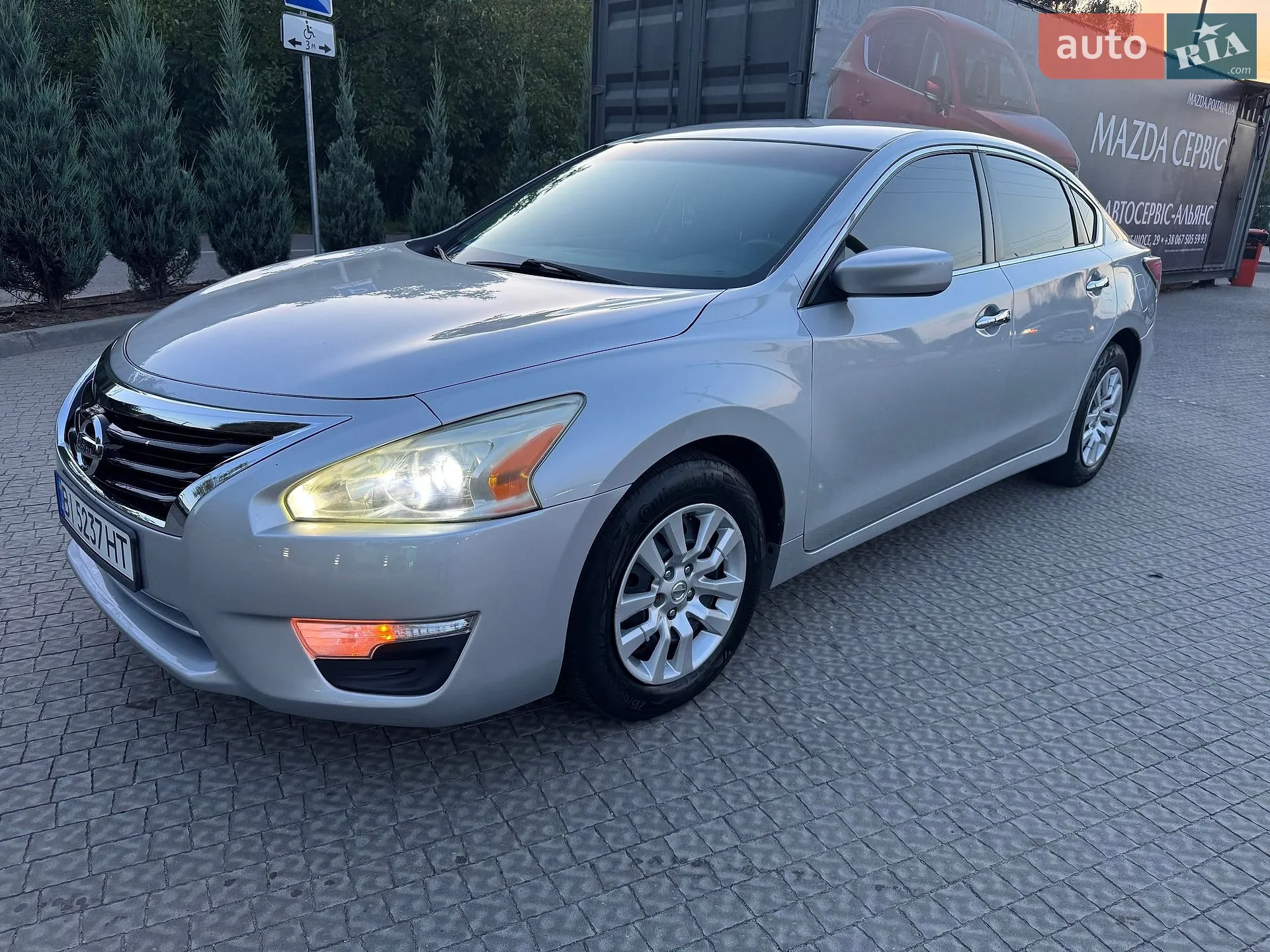 2014 Nissan Altima - мініатюра 8