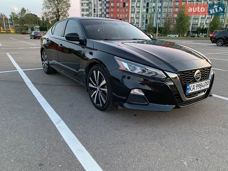 Nissan Altima