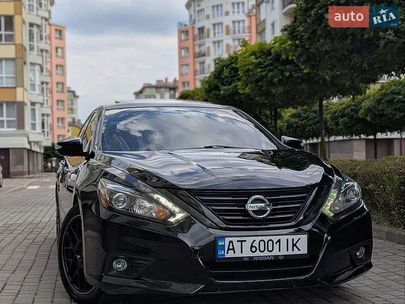 Nissan Altima