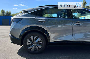 Позашляховик / Кросовер Nissan Ariya 2022 в 