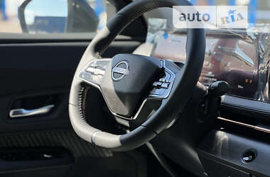 Позашляховик / Кросовер Nissan Ariya 2022 в 