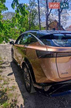 Позашляховик / Кросовер Nissan Ariya 2022 в 