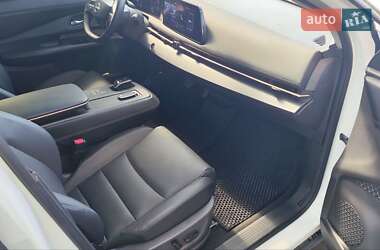 Позашляховик / Кросовер Nissan Ariya 2022 в 
