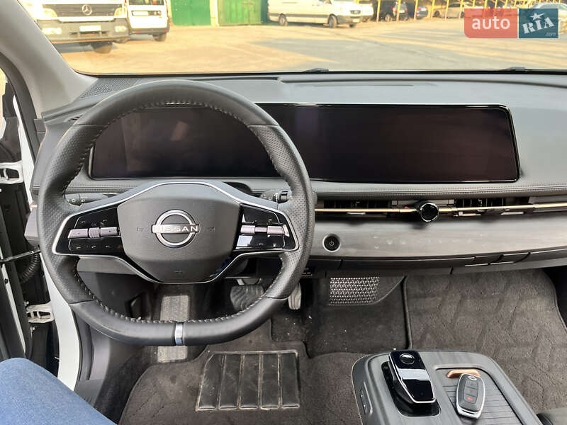 Позашляховик / Кросовер Nissan Ariya 2022 в Дніпрі