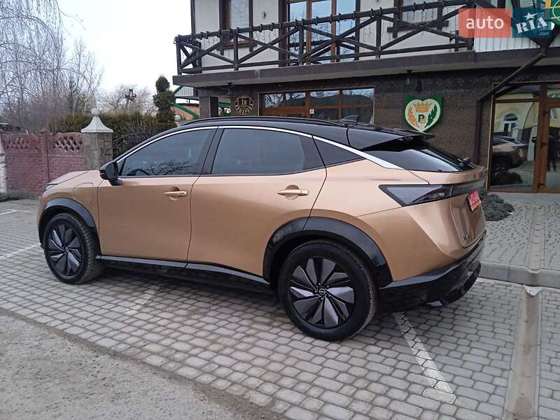 Позашляховик / Кросовер Nissan Ariya 2022 в Чернівцях