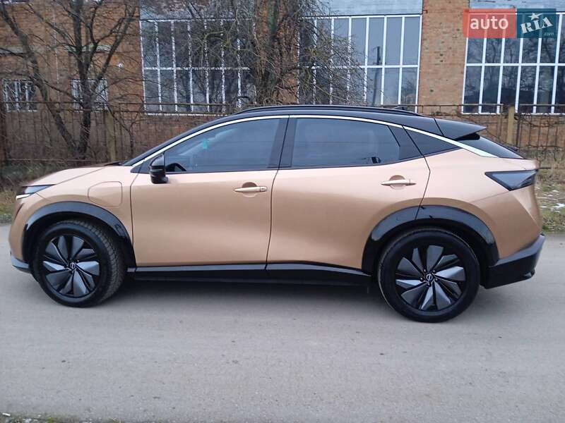 Позашляховик / Кросовер Nissan Ariya 2022 в Чернівцях