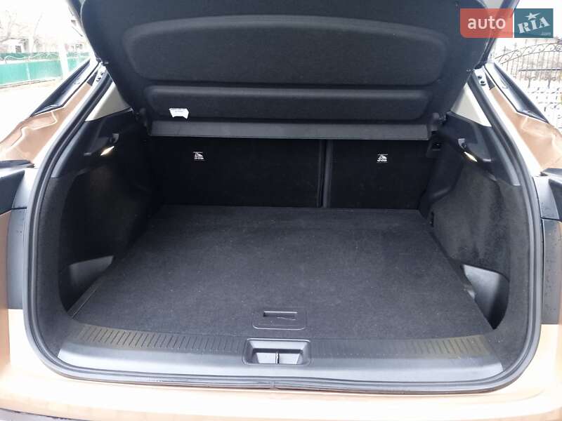 Позашляховик / Кросовер Nissan Ariya 2022 в Чернівцях