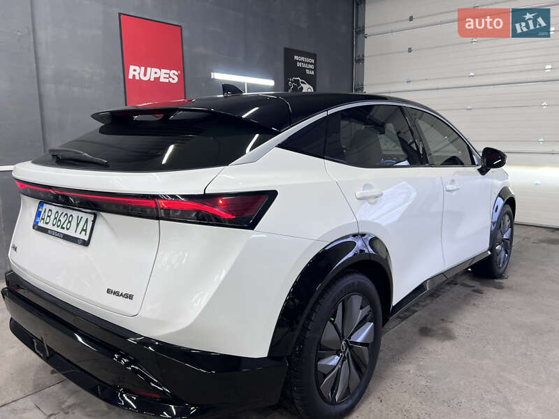 Внедорожник / Кроссовер Nissan Ariya 2022 в Виннице