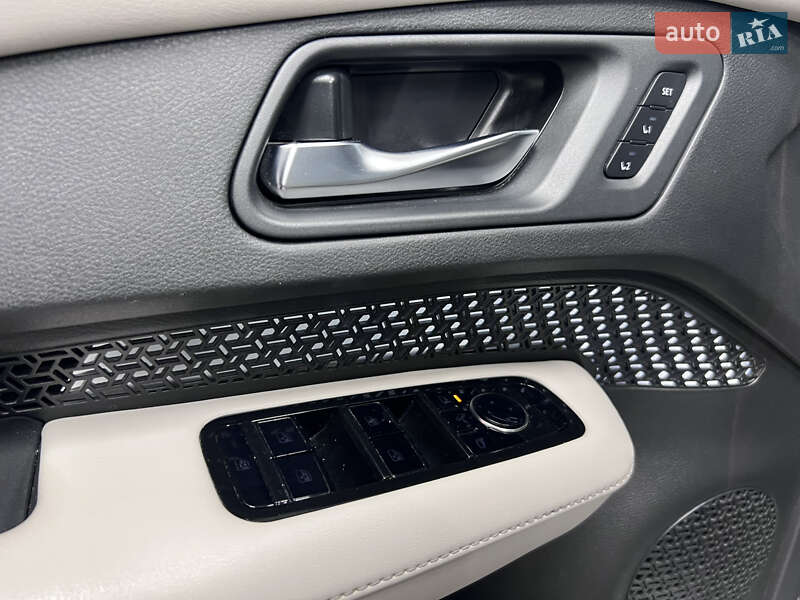 Внедорожник / Кроссовер Nissan Ariya 2022 в Виннице