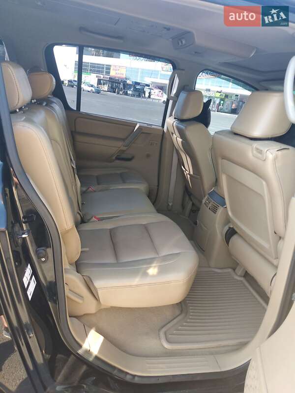 Внедорожник / Кроссовер Nissan Armada 2006 в Запорожье