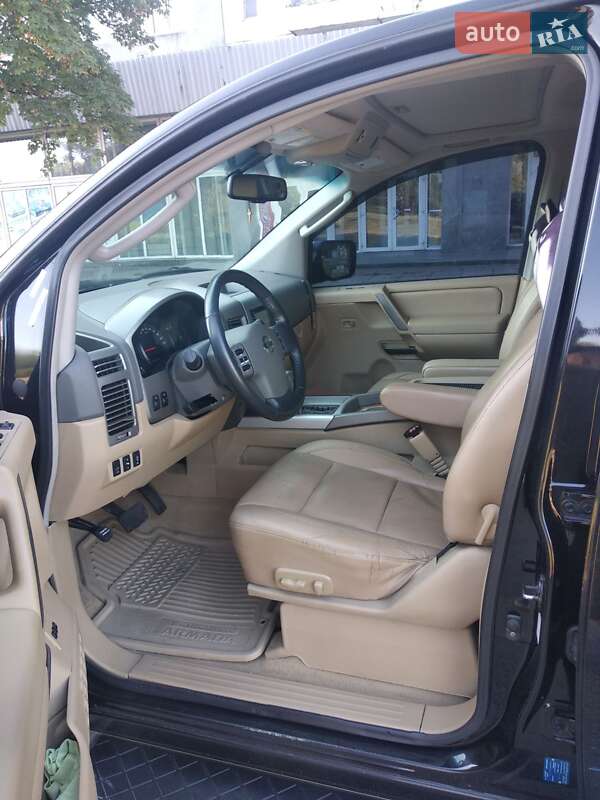 Внедорожник / Кроссовер Nissan Armada 2006 в Запорожье