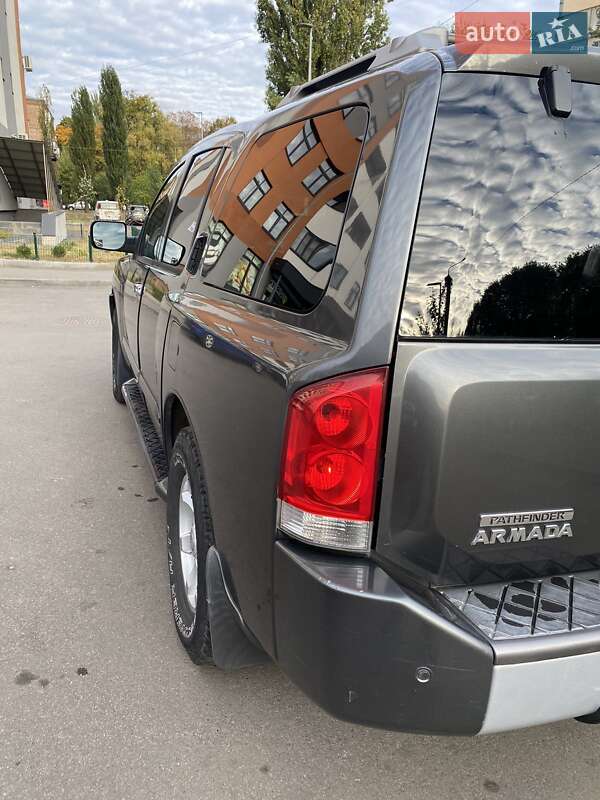 Внедорожник / Кроссовер Nissan Armada 2004 в Киеве