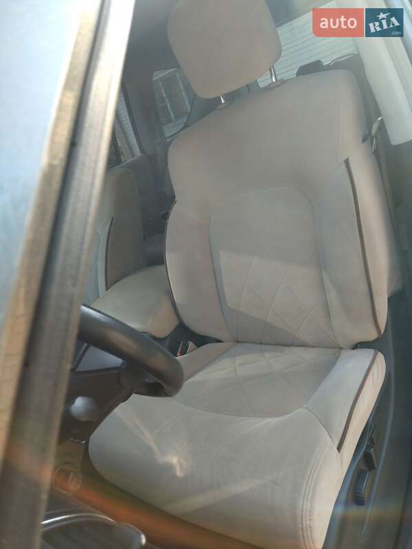 Внедорожник / Кроссовер Nissan Armada 2016 в Чернигове фото 24 Внедорожник / Кроссовер Nissan Armada 2016 в Чернигове