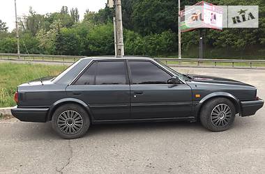  Nissan Bluebird 1987 в Киеве