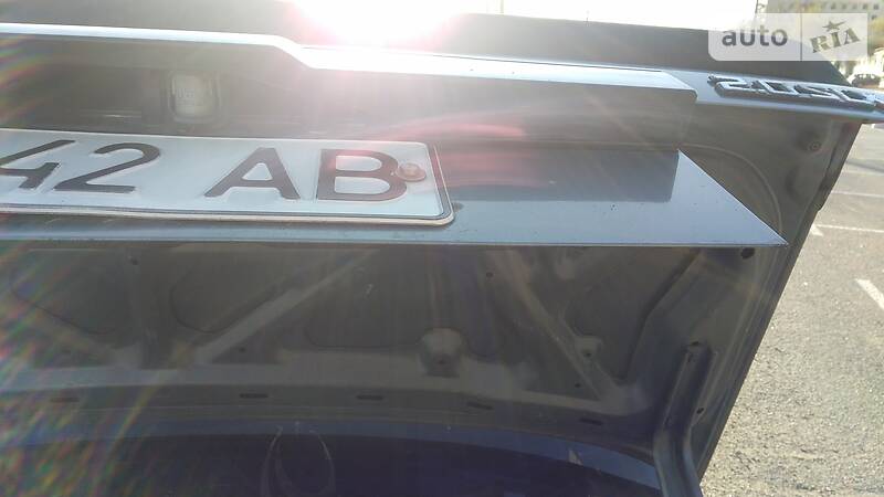 Седан Nissan Bluebird 1988 в Києві