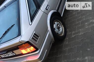 Хетчбек Nissan Bluebird 1989 в 