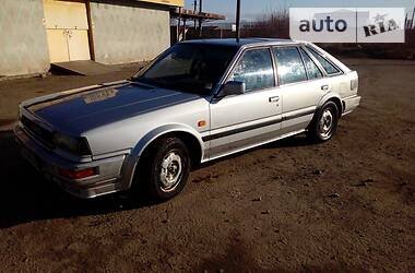 Хетчбек Nissan Bluebird 1989 в 