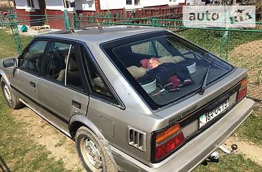 Хетчбек Nissan Bluebird 1989 в 