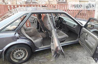 Хэтчбек Nissan Bluebird 1990 в Чернигове